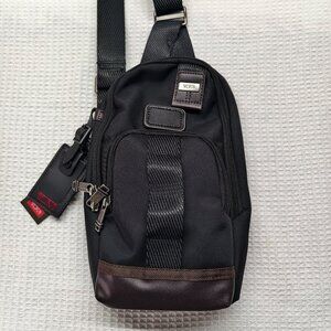 🧸NWT🧸Tumi Alpha Bravo Monterey Sling Bag | Lightweight Anti-Theft Crossbody